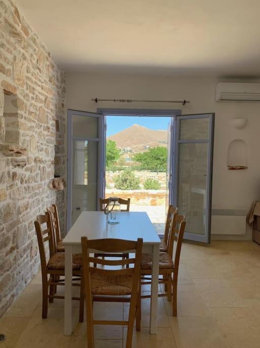 Villa Laugh, On The Limnes Beach Páros 外观 照片
