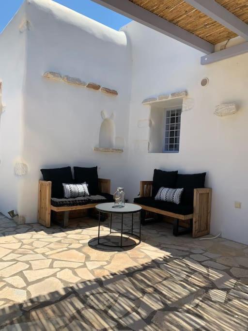 Villa Laugh, On The Limnes Beach Páros 外观 照片